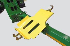 Thanks to the new supports with mechanical header locking device the ProfiCut is secured quickly and easily on the header transporter.
