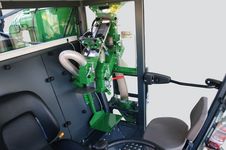 The bagging and sampling system offers various functions of taking representative and defined samples and dust-free bagging in- and outside the cab.